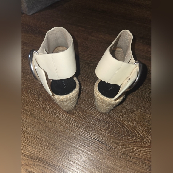 Céline Women's 38 Milk Calfskin Leather Open Toe Espadrille Sandal - Picture 3 of 4